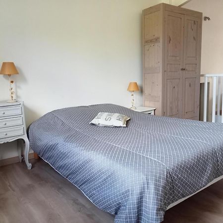 Chez Cecile Et Jean-No Bed & Breakfast Gan Exterior foto